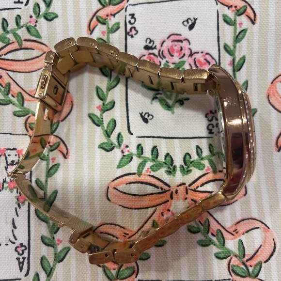 MICHAEL KORS WOMENS ROSE GOLD WATCH. Crystals, thick band!! - Picture 5 of 6